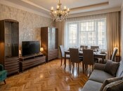 Satılır 3 otaqlı köhnə tikili 80 m², Nizami m., photo 1 from 8