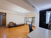 Satılır 2 otaqlı köhnə tikili 60 m², Elmlər Akademiyası m., photo 1 from 8