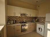 Продаётся 2-комн. вторичка 56 м², м. Низами, photo 4 from 8