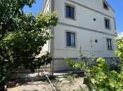 Satılır 5 otaqlı həyət evi/bağ evi 400 m², Novxanı q., photo 2 from 8