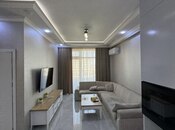 Сдаётся 2-комн. новостройка 95 м², м. 8 ноября, photo 1 from 8
