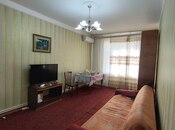 Satılır 3 otaqlı köhnə tikili 80 m², M.Ə.Rəsulzadə q., photo 1 from 8
