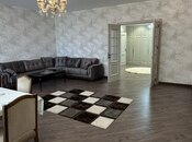 İcarəyə verilir 3 otaqlı yeni tikili 215 m², Nizami m., photo 1 from 8