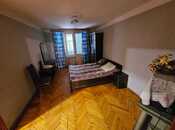 Продаётся 3-комн. вторичка 70 м², м. Иншаатчылар, photo 4 from 8