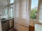Satılır 4 otaqlı köhnə tikili 100 m², Qara Qarayev m., photo 6 from 8