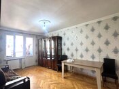 Satılır 3 otaqlı köhnə tikili 75 m², İnşaatçılar m., photo 1 from 8
