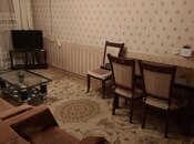 Satılır 2 otaqlı köhnə tikili 65 m², Xalqlar Dostluğu m., photo 3 from 7
