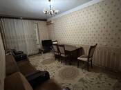 Satılır 2 otaqlı köhnə tikili 60 m², Xalqlar Dostluğu m., photo 2 from 8