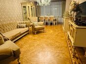 Satılır 4 otaqlı köhnə tikili 125 m², Səbail r., photo 2 from 8