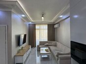 Сдаётся 2-комн. новостройка 95 м², м. 8 ноября, photo 1 from 8