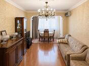 Продаётся 3-комн. вторичка 75 м², м. Элмляр Академиясы, photo 1 from 8