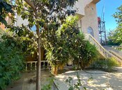 Satılır 6 otaqlı həyət evi/bağ evi 550 m², Azadlıq Prospekti m., photo 1 from 8