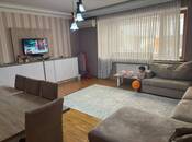Satılır 5 otaqlı köhnə tikili 150 m², Memar Əcəmi m., photo 2 from 8