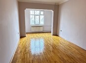 Продаётся 2-комн. вторичка 65 м², м. Нефтчиляр, photo 1 from 7