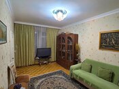 Satılır 3 otaqlı köhnə tikili 70 m², Memar Əcəmi m., photo 1 from 8