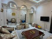 Satılır 4 otaqlı köhnə tikili 213 m², Sahil m., photo 1 from 8