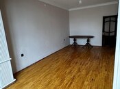 Satılır 2 otaqlı köhnə tikili 65 m², Xalqlar Dostluğu m., photo 3 from 8