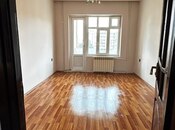 Satılır 2 otaqlı köhnə tikili 65 m², Xalqlar Dostluğu m., photo 1 from 8