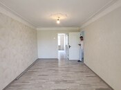 Satılır 3 otaqlı köhnə tikili 55 m², İnşaatçılar m., photo 1 from 8
