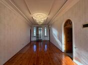 Satılır 5 otaqlı həyət evi/bağ evi 360 m², Elmlər Akademiyası m., photo 8 from 8