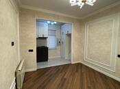 Продаётся 2-комн. вторичка 40 м², м. Иншаатчылар, photo 1 from 8
