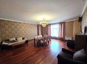 Сдаётся 3-комн. новостройка 170 м², м. Низами, photo 1 from 8