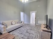 Satılır 4 otaqlı köhnə tikili 125 m², Nizami m., photo 2 from 8
