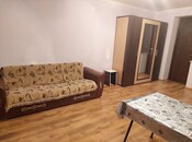 Satılır 2 otaqlı köhnə tikili 43 m², Qara Qarayev m., photo 2 from 5