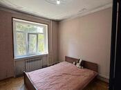 Satılır 2 otaqlı köhnə tikili 65 m², Xalqlar Dostluğu m., photo 4 from 8