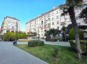 Продаётся 3-комн. вторичка 80 м², м. Низами, photo 1 from 8
