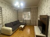 Satılır 2 otaqlı köhnə tikili 60 m², Koroğlu m., photo 1 from 8