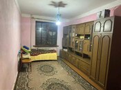 Satılır 2 otaqlı köhnə tikili 65 m², Xalqlar Dostluğu m., photo 1 from 5