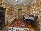 Satılır 3 otaqlı köhnə tikili 65 m², Qara Qarayev m., photo 1 from 8
