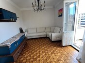 Satılır 2 otaqlı köhnə tikili 75 m², Bakıxanov q., photo 1 from 8