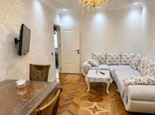 Satılır 3 otaqlı köhnə tikili 85 m², Yeni Günəşli q., photo 1 from 8