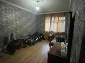 Сдаётся 3-комн. вторичка 70 м², м. 20 января, photo 4 from 8