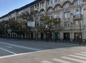 Satılır 3 otaqlı köhnə tikili 92 m², Nizami m., photo 1 from 8
