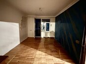 Satılır 3 otaqlı köhnə tikili 70 m², Nərimanov r., photo 1 from 6