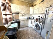 Satılır 3 otaqlı köhnə tikili 80 m², Qara Qarayev m., photo 6 from 7