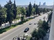 İcarəyə verilir 3 otaqlı köhnə tikili 80 m², Sahil m., photo 1 from 8