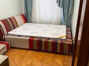 Продаётся 3-комн. вторичка 70 м², м. Низами, photo 7 from 8