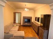 Продаётся 3-комн. вторичка 75 м², м. Низами, photo 2 from 8
