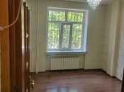 Satılır 2 otaqlı köhnə tikili 60 m², Əhmədli q., photo 1 from 8