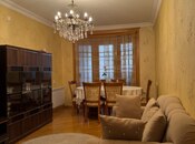 Satılır 2 otaqlı köhnə tikili 65 m², Həzi Aslanov m., photo 1 from 8