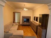 Satılır 3 otaqlı köhnə tikili 70 m², Nizami m., photo 3 from 8