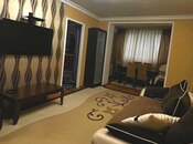 Продаётся 3-комн. вторичка 65 м², м. Нефтчиляр, photo 5 from 8