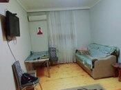 Satılır 2 otaqlı köhnə tikili 45 m², Sahil m., photo 2 from 8