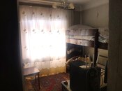 Satılır 3 otaqlı köhnə tikili 65 m², Qara Qarayev m., photo 2 from 8