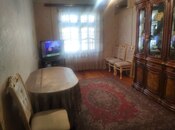 Satılır 3 otaqlı köhnə tikili 65 m², Qara Qarayev m., photo 3 from 8