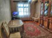 Satılır 3 otaqlı köhnə tikili 65 m², Qara Qarayev m., photo 1 from 8